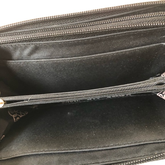 Jessica Simpson wallet - Picture 4 of 4